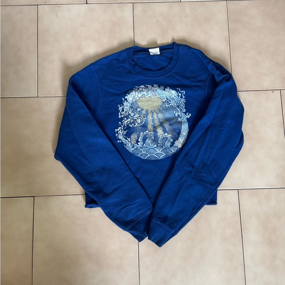 Blue Cropped Graphic Crew Neck